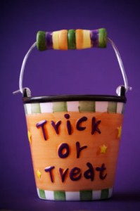 trick-treat-bucket